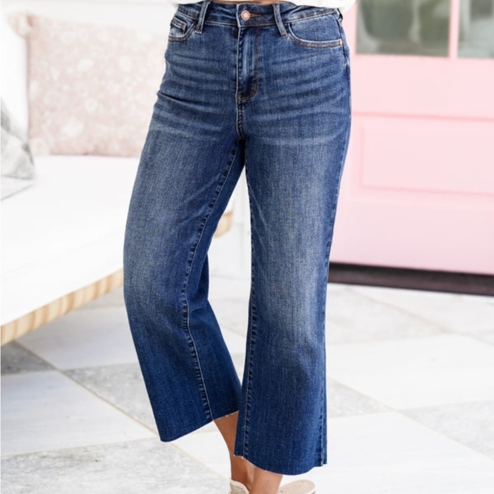 Judy Blue Dark Wash High Rise Back Pocket Embroidery Cropped Wide Leg Jeans
